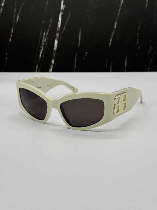 NEW BALENCIAGA BB0321S 010 IVORY WOMEN CAT EYE SUNGLASSES BALENCIAGA EYEWEAR main image 10